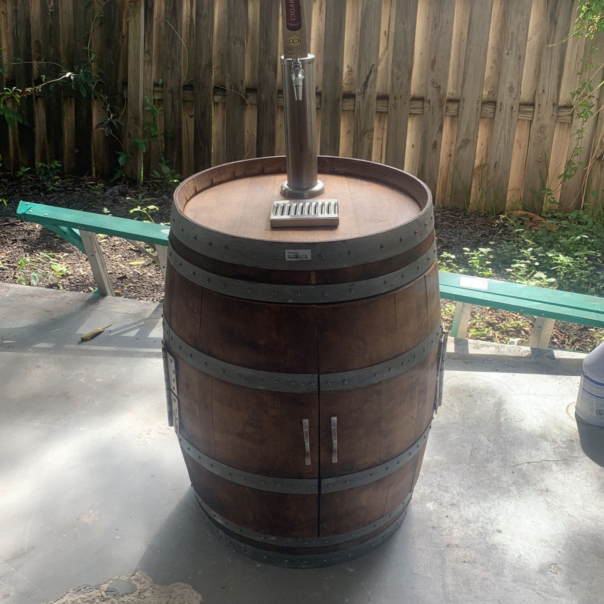 Wine Barrel kegarator