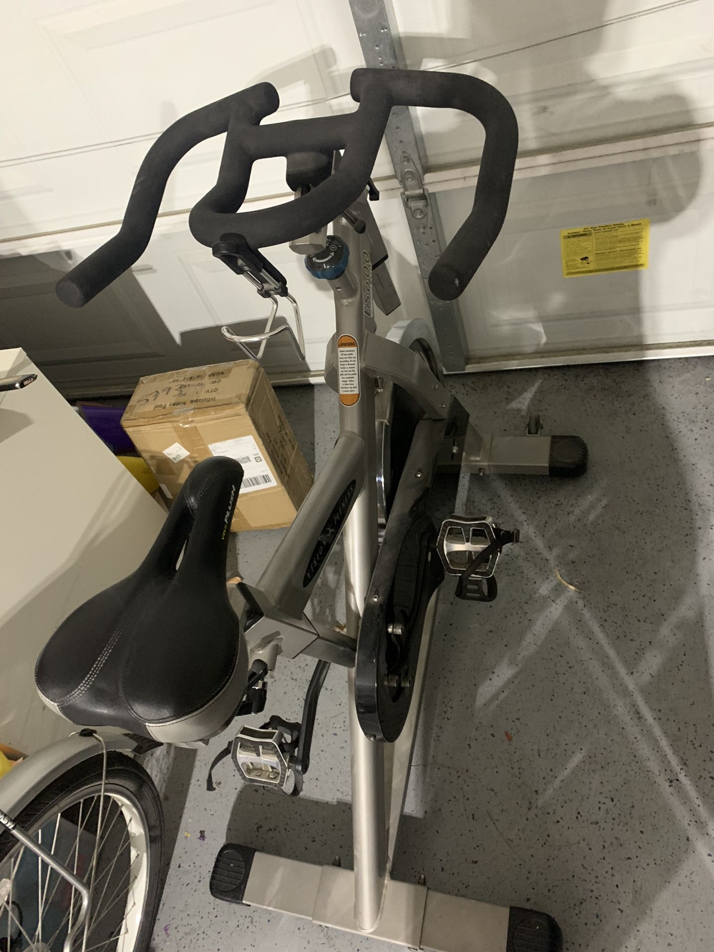 ES600 Indoor Spin Bike Indoor Bike