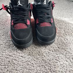 Jordan Retro Red Thunder 4s