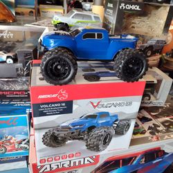 Redcat Volcano 16 RC Monster Truck RC monster Truck brand new including battery and the charger