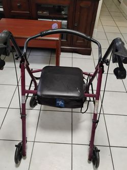 Andador para adulto con su asiento