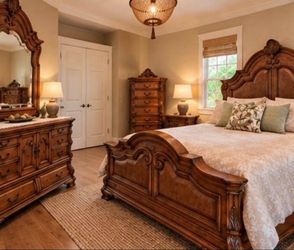 Michael AMINI Bedroom Set ( deliver available)