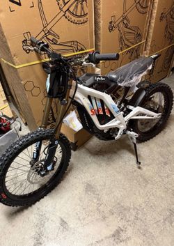 2026 Surron Light Bee X 72.54v 24K Electric Road Bike Surron Light Bee X 2 24K Out-Put Ebike 410N.m Wheeile SWC Surron LBX