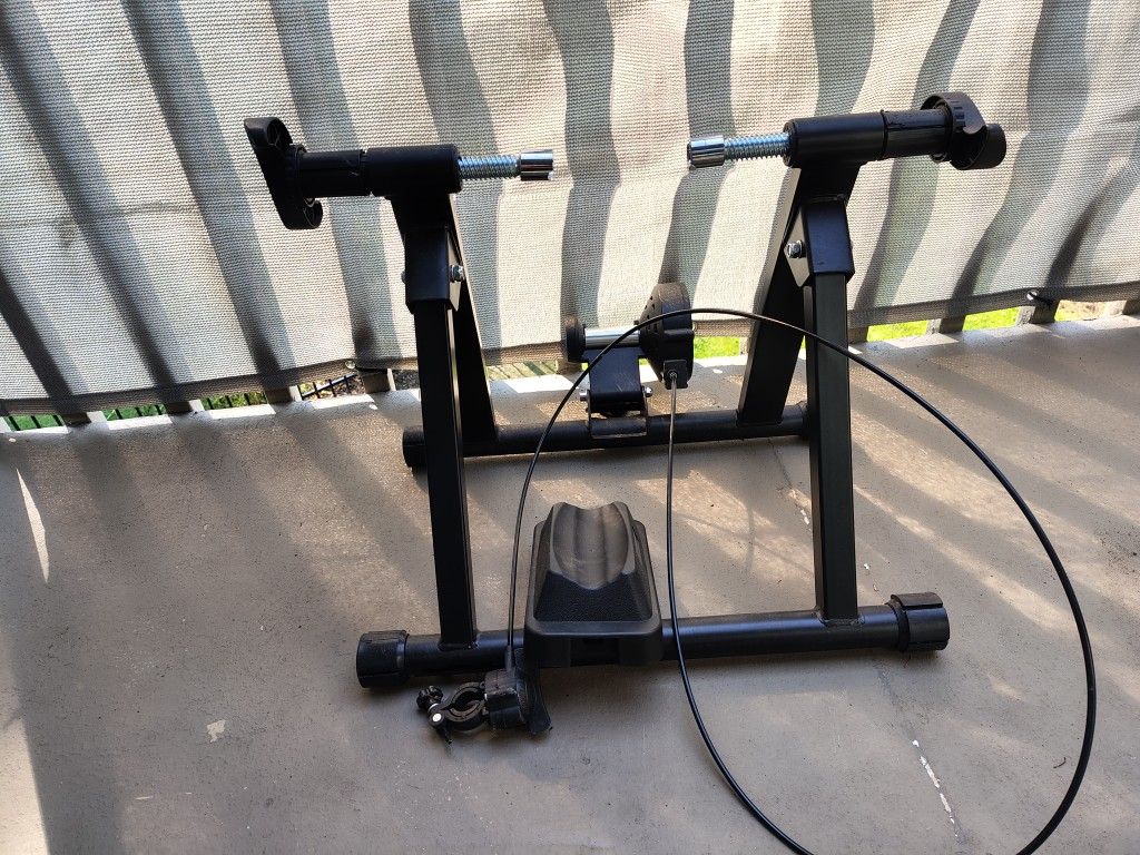 Stationary Bike Rack for Indoor Resistance Training