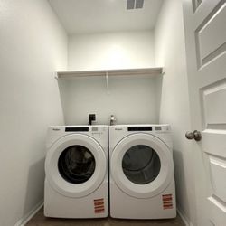 Whirlpool Washer / GAS dryer 