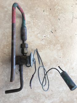 TXV R 22 thermostatic expansion valve.