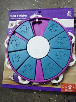 Dog Twister Game For Treats (Like NEW $10)