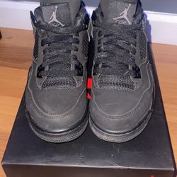 Size 7 Jordan 4 Black Cats