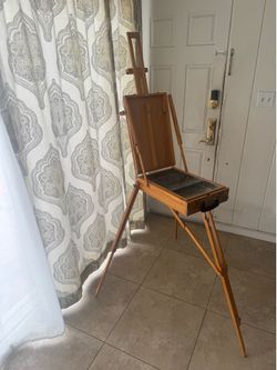 Wooden easel with storage