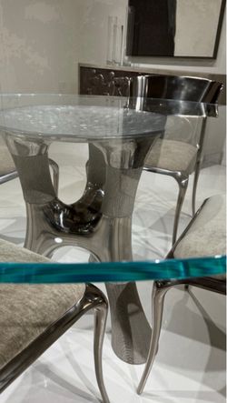Bernhardt Dalton Dining Table