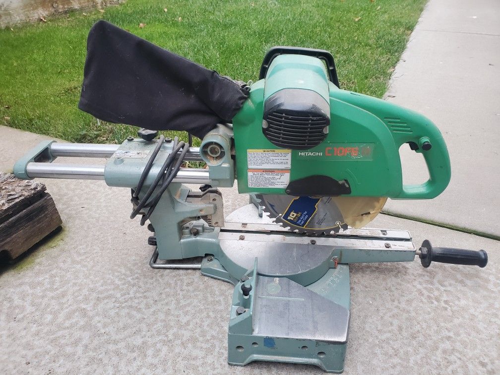 Hitachi C10FS Sliding Miter Saw