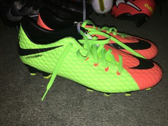Nike Hypervenom Soccer Cleats
