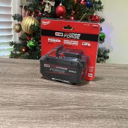 Milwaukee M18 Red Lithium FORGE 8.0Ah Battery/ BRAND NEW