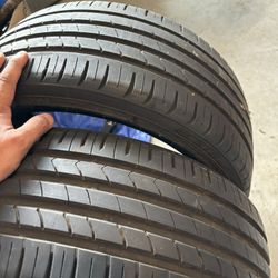 Kumho Tires 1954017