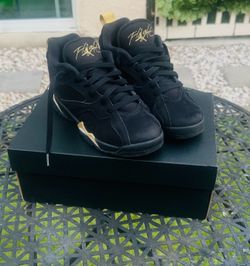 Nike boy shoes