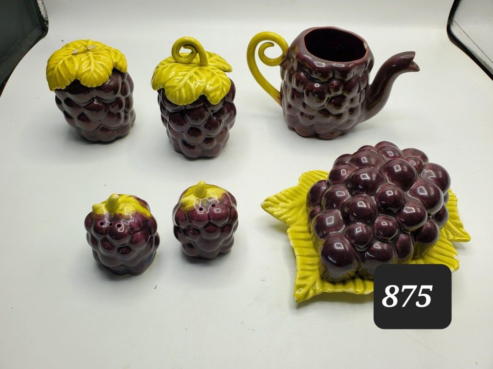 Antique Grapes table Set