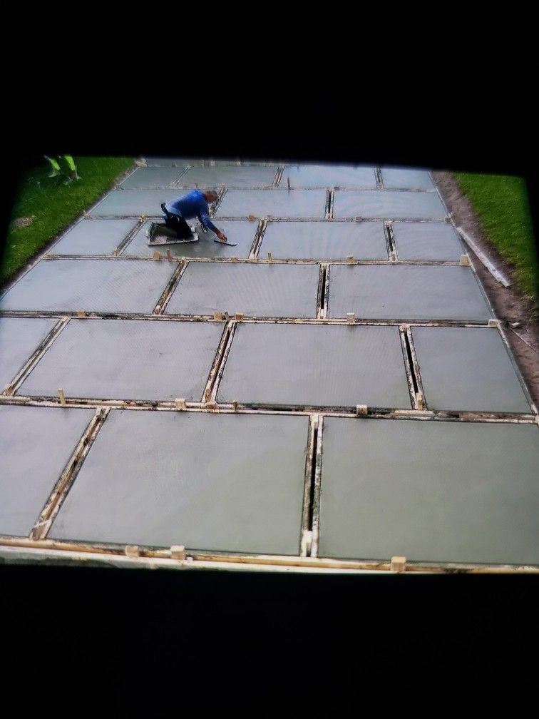 Need A New Driveway? We Do All Types At Good Prices Give Us A Call !!! We Offer Free Estimates✳️ 🔹 🔶 🟡