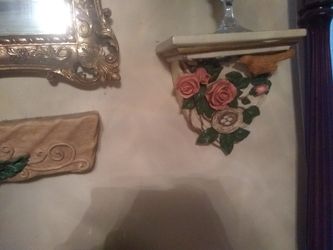 3 shelfs