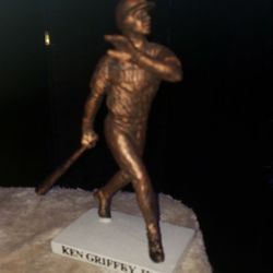 KEN GRIFFEY JR.  BRONZE STATUE MARINERS SGA ANNIVERSARY 