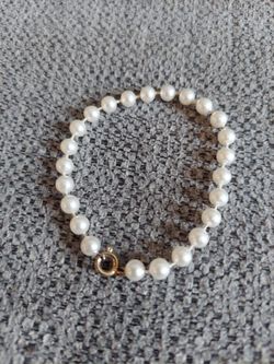 Faux Pearl Bracelet