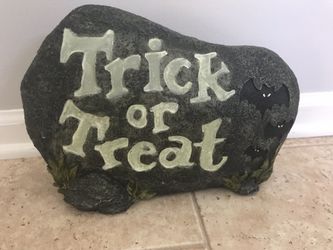 Halloween Rock Trick Or Treat Decoration