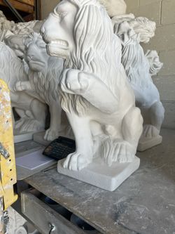 Lion Statue