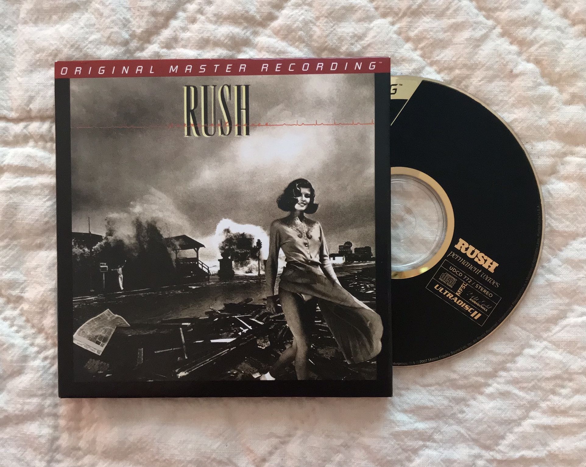 Rush - Permanent Waves (MOFI 24 Kt Gold CD)