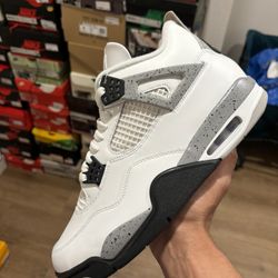 Jordan 4 - White Cement  