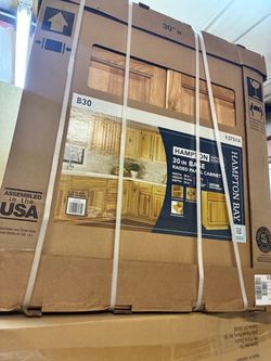 Hampton Bay 30-Inch Base Cabinet Natural Hickory