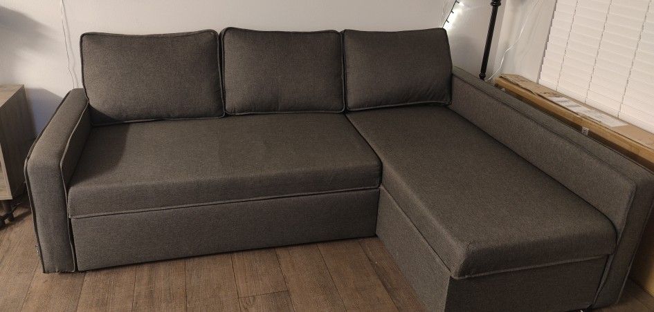  Reversible  sleeper sofa