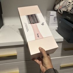 L’ange Teardrop Blowdry Brush