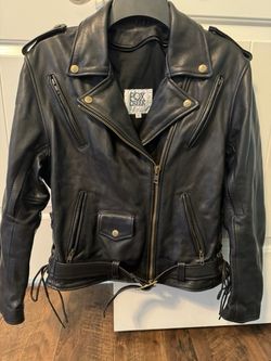Genuine Leather Women's  Fox Creek Motorcycle Jacket & Chaps 