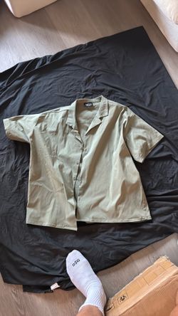 L Boxy Green Sleeve Shirt (Boohooman)