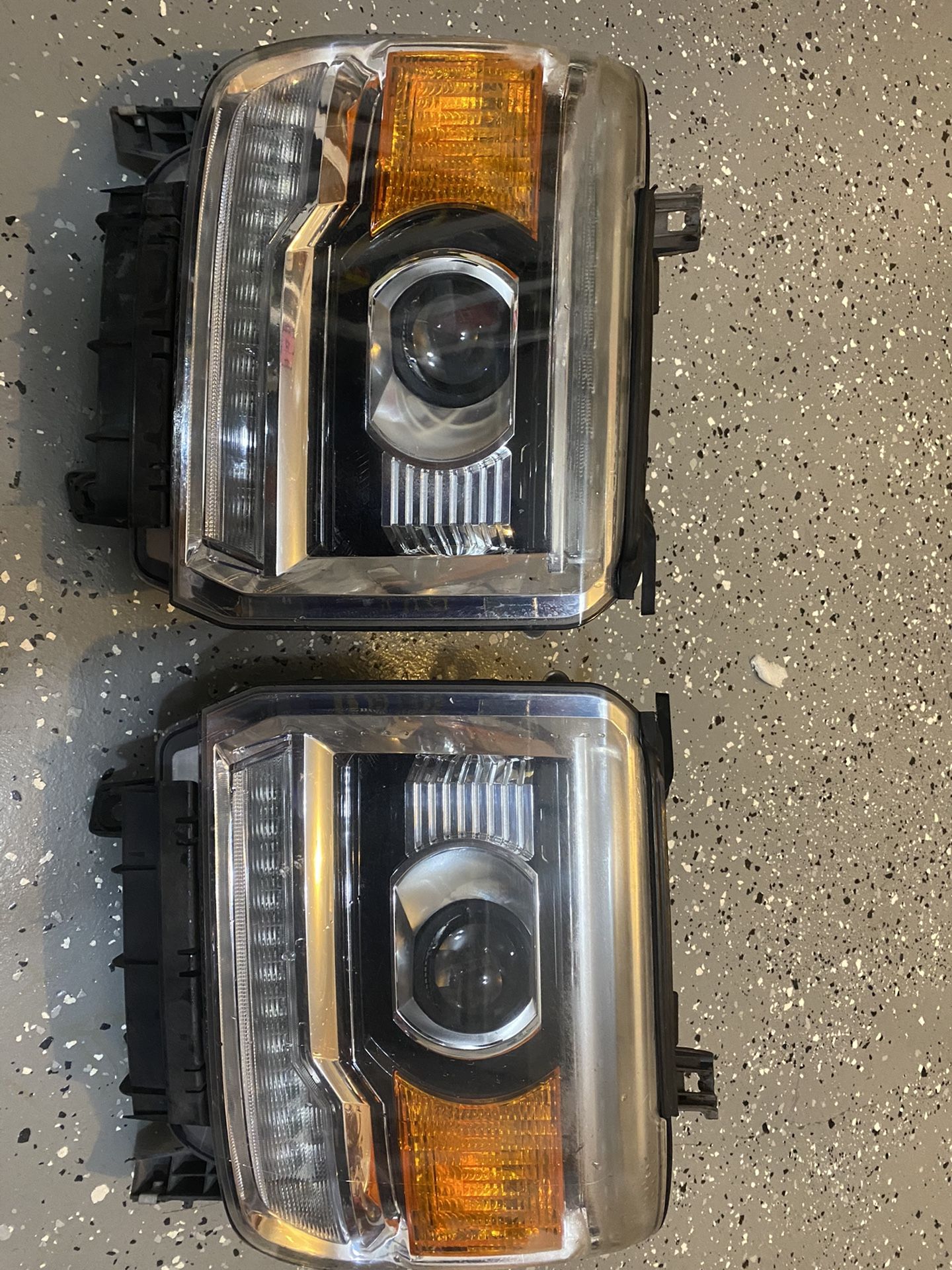 GMC Sierra OEM headlights 2014-2016 working perfect