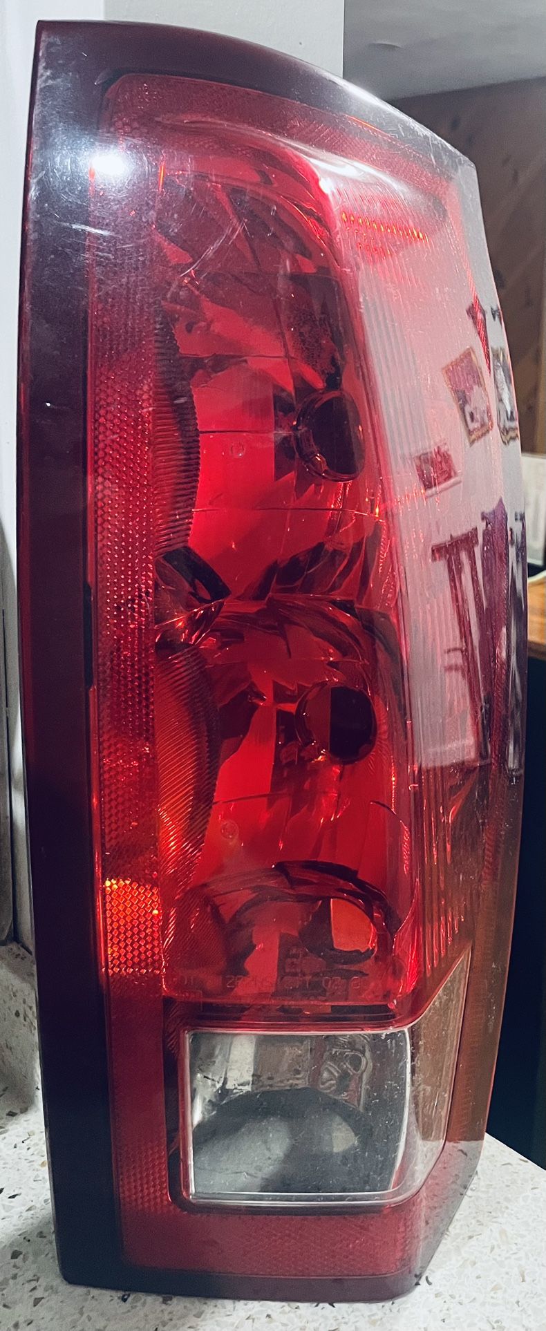 Tail Light For 2002 Cadillac Escalator EXT