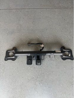 Tesla model y tow/trailer hitch