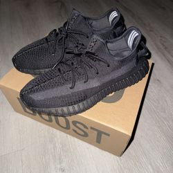 Yeezy 350 Onyx 