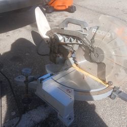 Ridged Skill Saw Combo With Ridged Vacuum Cleaner 