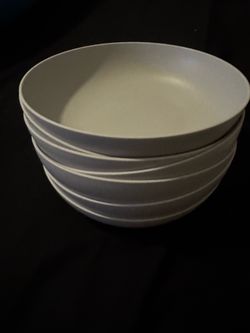 Plastic bowls