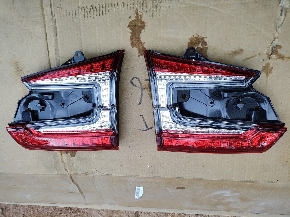 2019 - 23 Subaru Forester Liftgate Tail Lights Brand New OEM