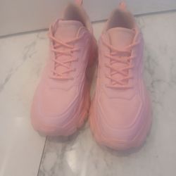 Pink Tennis Sneakers 
