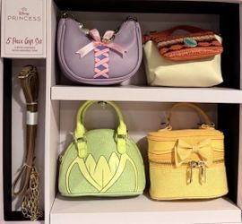 Disney Princess 4 pack of mini purses 👑