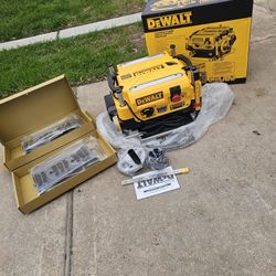 DeWalt DW735X 15Amp Corded 13 in. Heavy-Duty 2-Speed Bench Planer with (3) Knives, In Feed Table and Out Feed Table