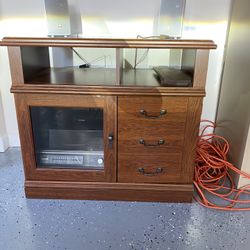 Fisher Turntable, 2speakers, Albums, 45’s, Wooden Entertainment Center with glass top 