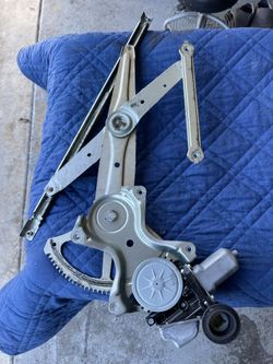 08-12 Toyota Highlander Window Regulator