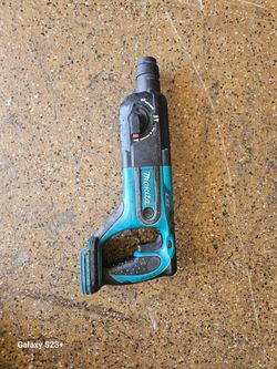 Makita 18v hammer drill