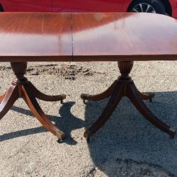 VINTAGE EXTENDED DINING TABLE