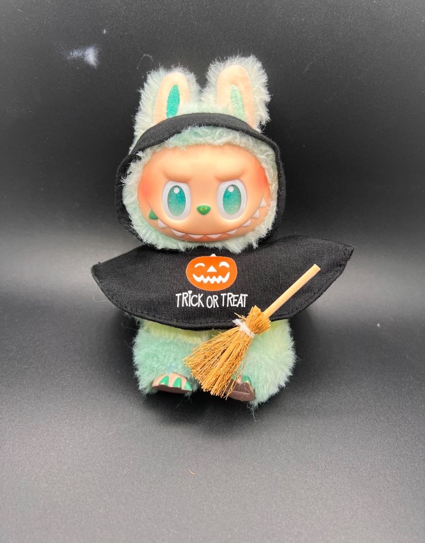 Halloween Labubu