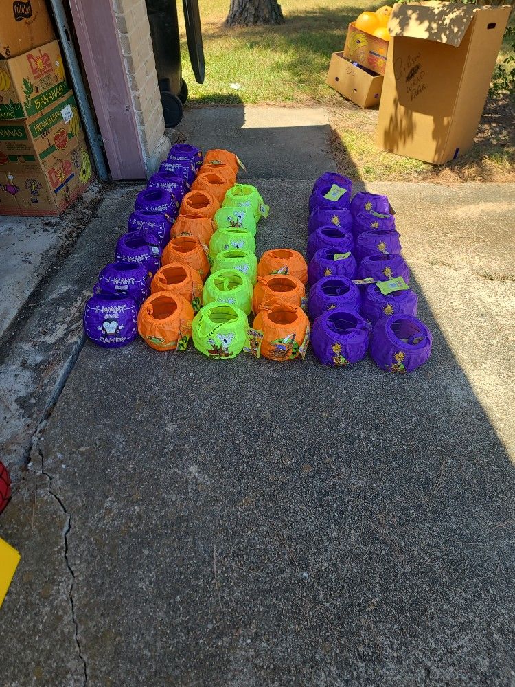 Halloween Decorative Fold Up Trick or Treat Buckets