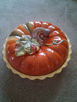 Fall Covered Pie Server